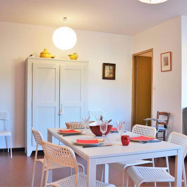 Appartement 2 pièces avec piscine et parking à 2 pas de la plage au Lavandou - FR-1-251-384 - Appartement (4 Adultes) - 17