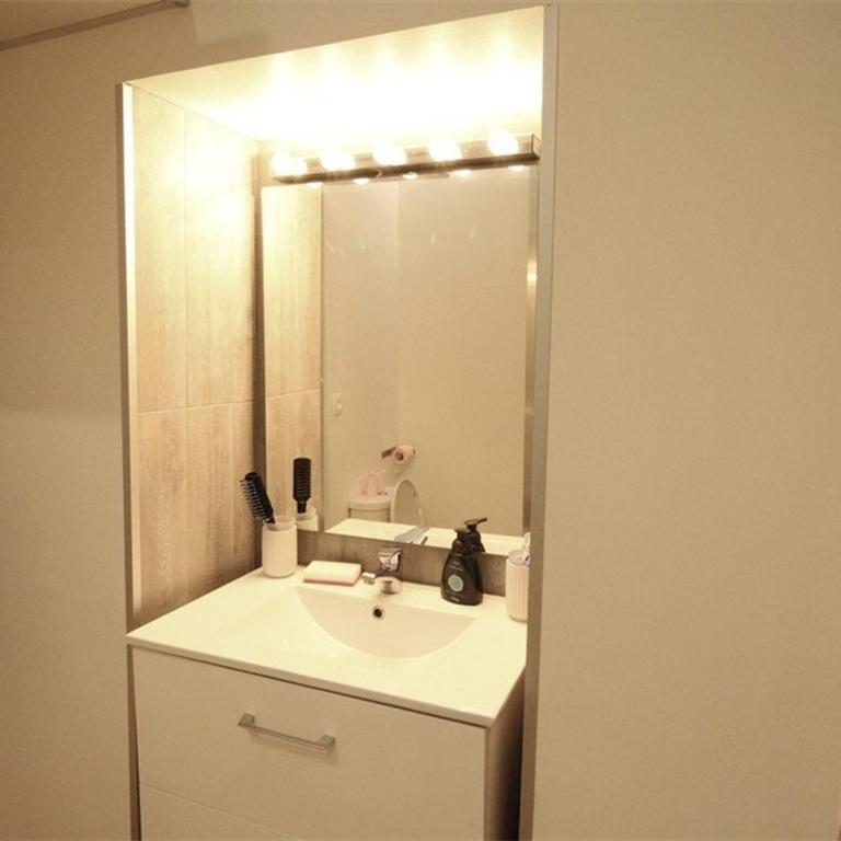 Luxueux T3 Centre-Ville, 4 Pers, Proche Thermes et Télécabine - Appartement 2 Chambres - 11