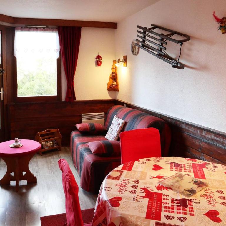 Studio prestige 4 pers, skis aux pieds, cheminée, balcon, sans animaux, wifi libre - FR-1-322-441 - Apartamento (4 adultos) - 1