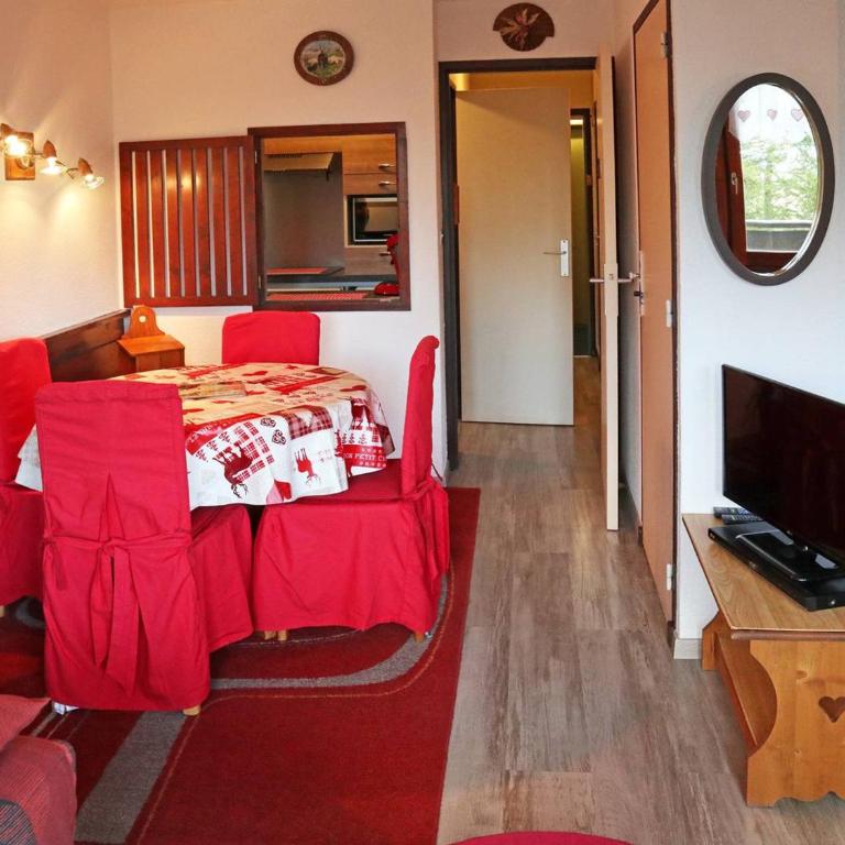 Studio prestige 4 pers, skis aux pieds, cheminée, balcon, sans animaux, wifi libre - FR-1-322-441 - Apartamento (4 adultos) - 10