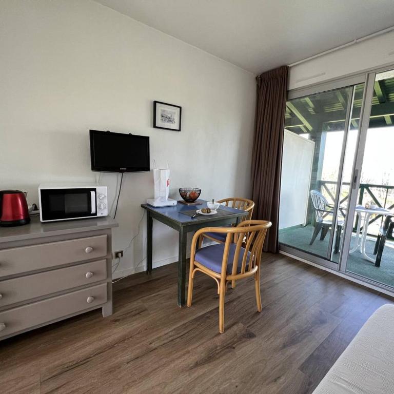 Studio à Cambo-les-Bains, Internet, Parking, Animaux admis - Estudio - 4