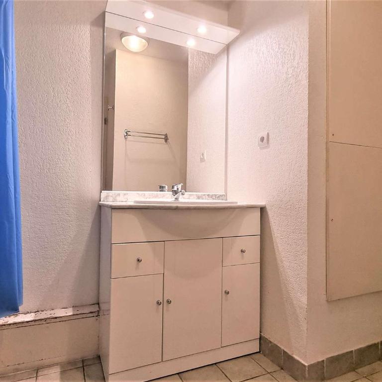 Studio Cabine 4 pers - Près des Pistes & Commerces - FR-1-525-220 - Apartment (4 Erwachsene) - 3
