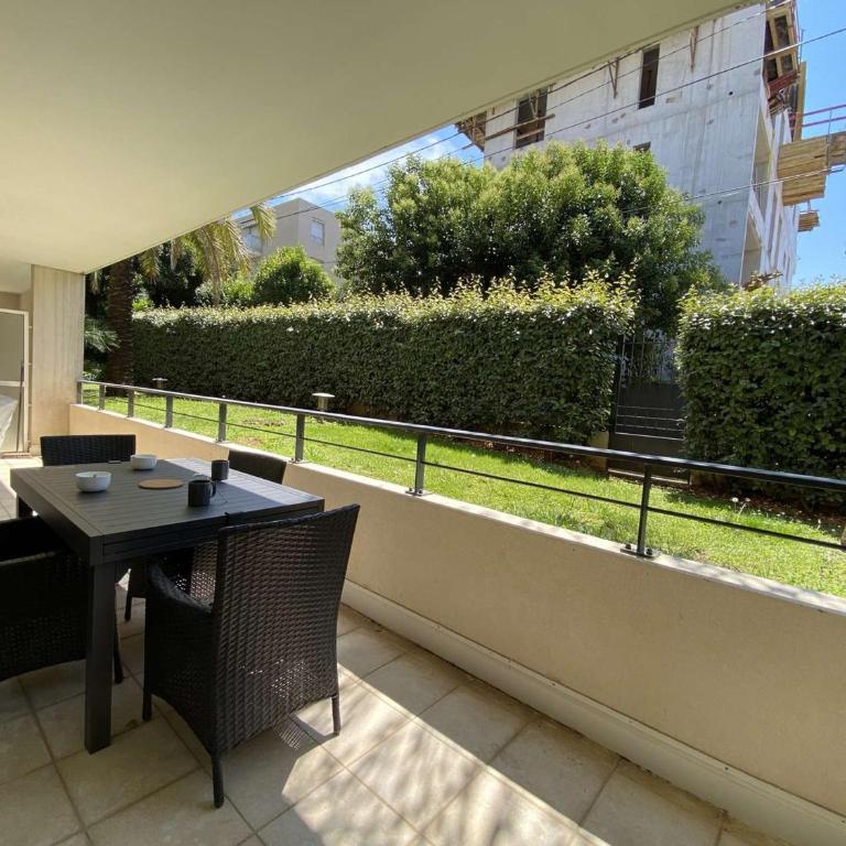 Appartement 3P avec Terrasse et Garage, à 10min des Plages de Juan-les-Pins - FR-1-252-171 - Appartement (6 Adultes) - 9