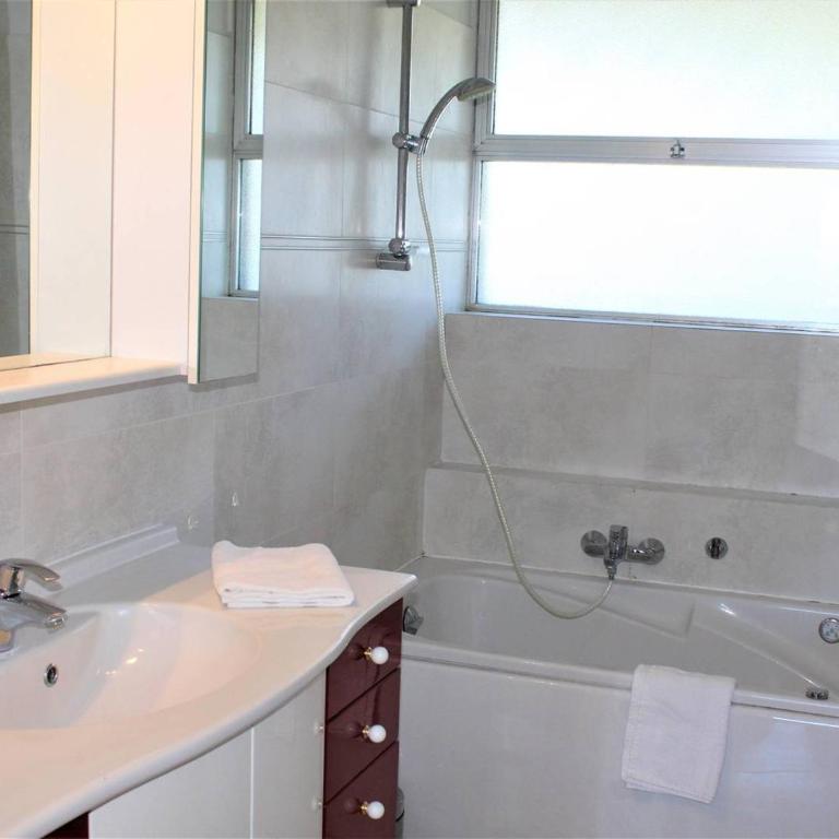Appartement 3P avec terrasse et parking, Villeneuve-Loubet Plage - FR-1-252A-63 - Appartement (6 Adultes) - 16