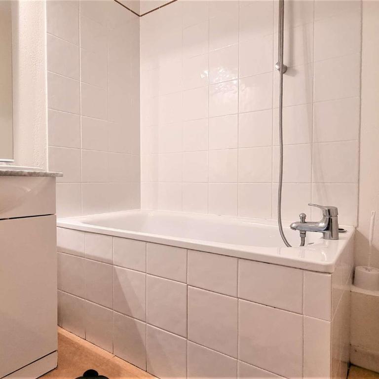 Appartement 8 pers avec balcon, proche commerces et pistes, casier à ski - FR-1-525-199 - Apartment (8 Adults) - 10
