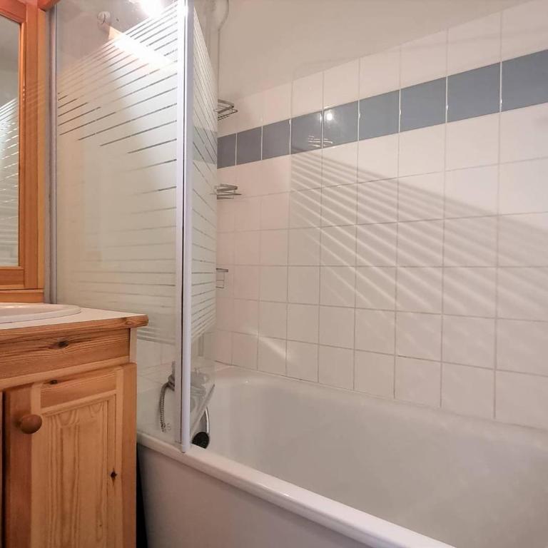 Appartement spacieux 4 pièces avec 3 chambres, balcon, proche télésiège à SuperDévoluy - FR-1-525-201 - Apartamento (10 adultos) - 3