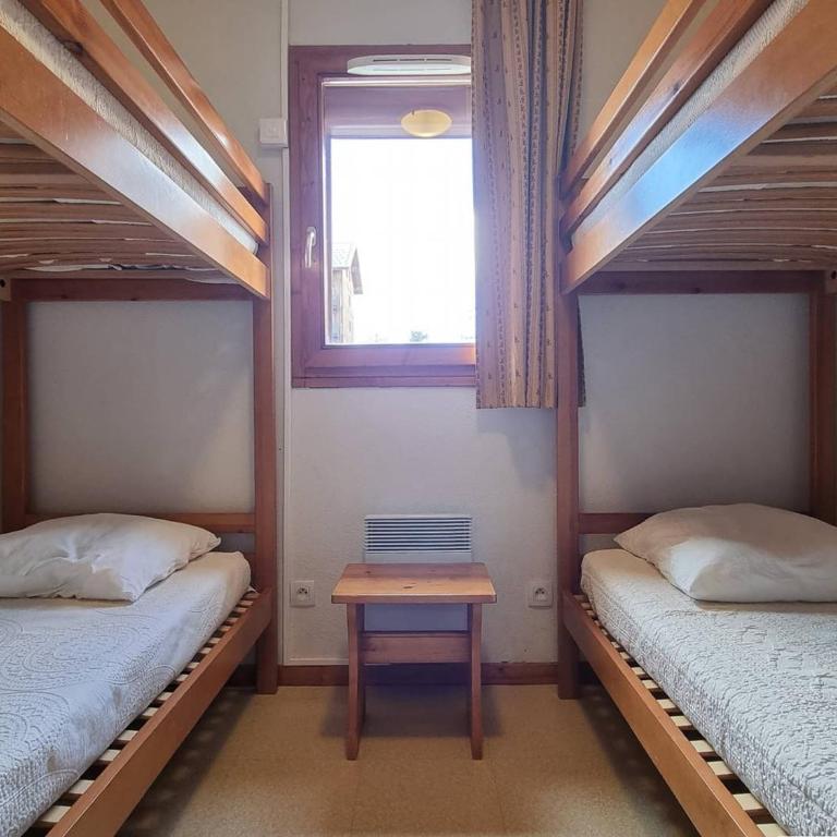 Appartement spacieux 4 pièces avec 3 chambres, balcon, proche télésiège à SuperDévoluy - FR-1-525-201 - Apartamento (10 adultos) - 11
