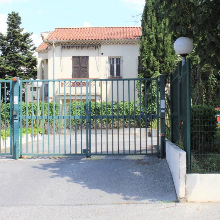 Studio Cosy avec Terrasse et Parking, à 30m de la Mer, Cagnes-sur-Mer - FR-1-252A-56 - Appartement (4 Adultes) - 10