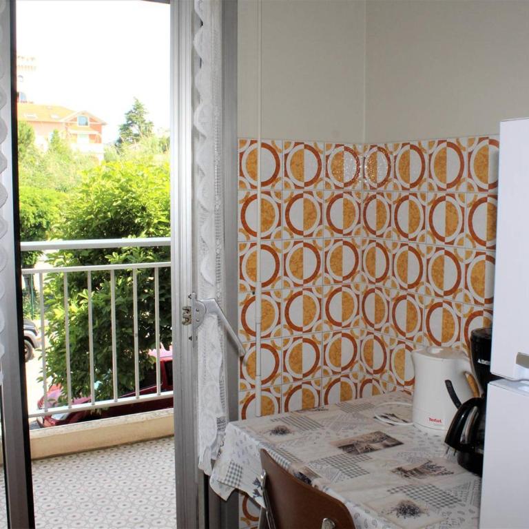 Studio Cosy avec Terrasse et Parking, à 30m de la Mer, Cagnes-sur-Mer - FR-1-252A-56 - Appartement (4 Adultes) - 11