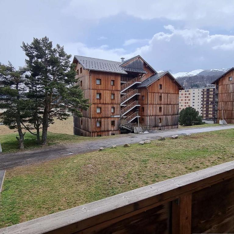 Appart 10 pers, 200m télésiège, balcon, ski, 3 ch - FR-1-525-216 - Appartement - 3