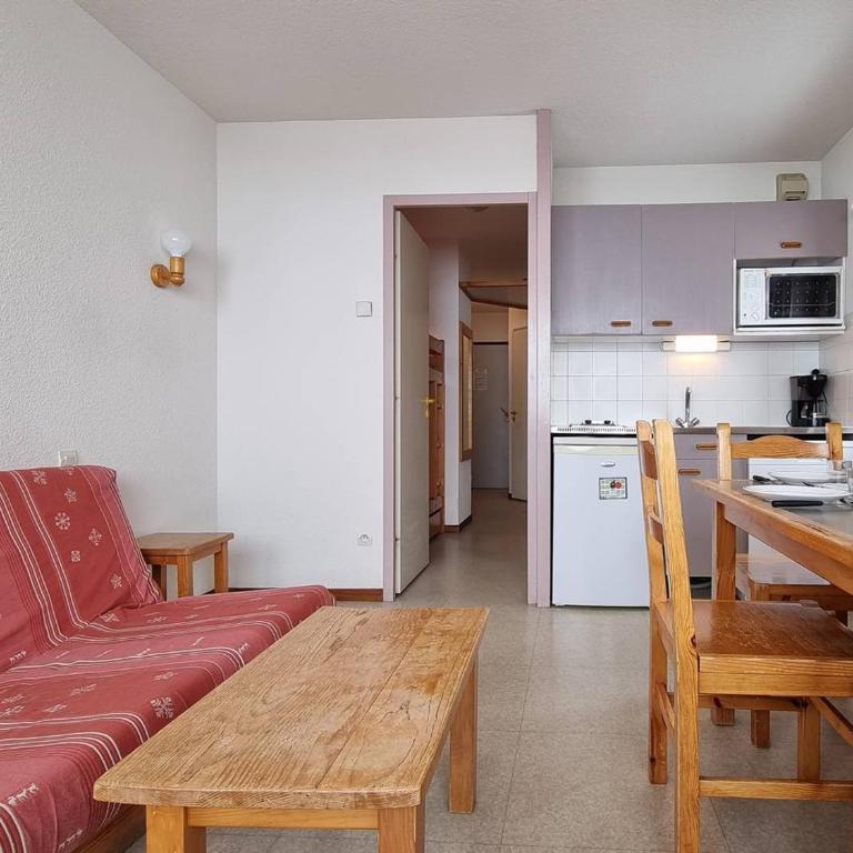 Appartement cosy 6 pers, balcon exposé, proche pistes et commerces, parking, navette, Wifi gratuit - FR-1-525-218 - Apartment (6 Adults) - 4