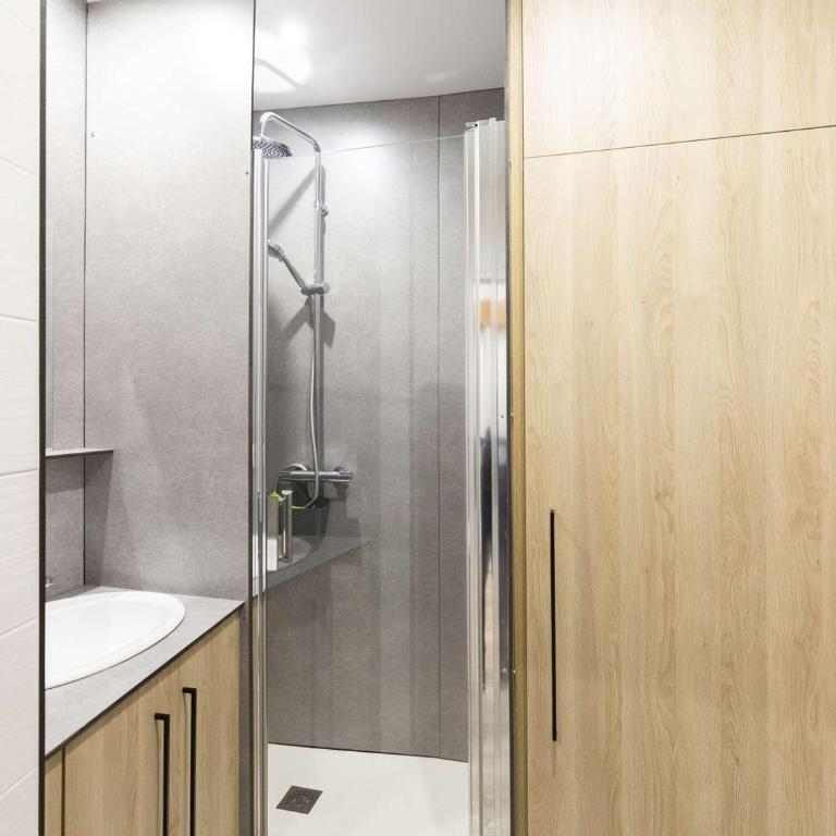 Appartement central 4-6 pers, RDC, bien équipé, proche télécabine et commodités. - FR-1-401-230 - Apartment - 3