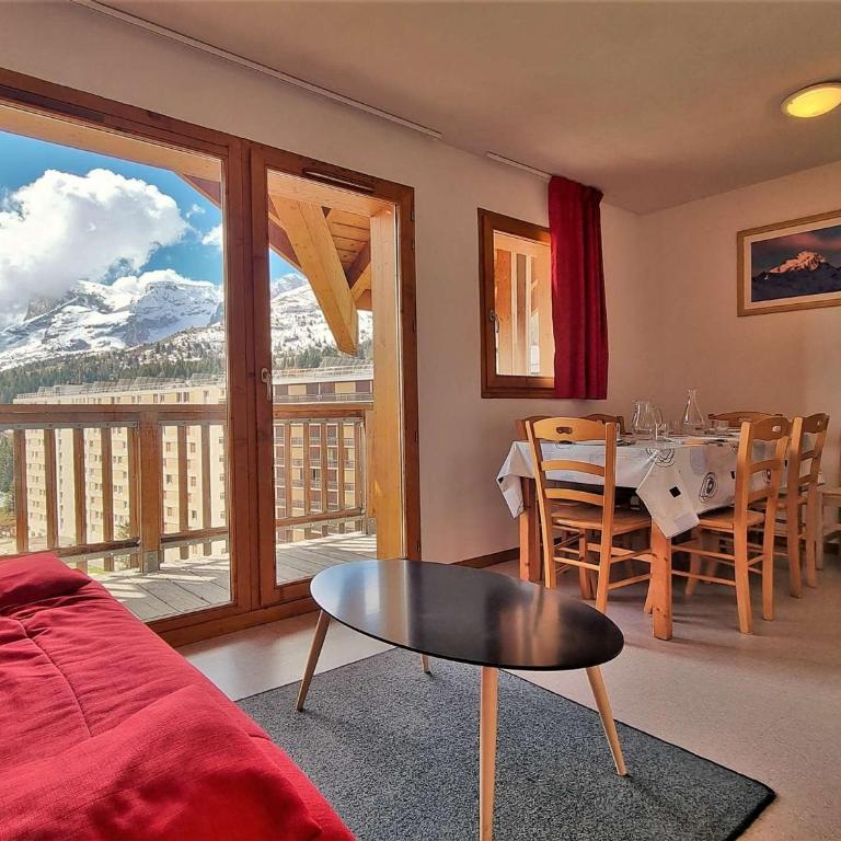 Appartement 4 pièces avec WiFi, Animaux admis, Parking gratuit proche des pistes - FR-1-525-240 - Apartment - 5