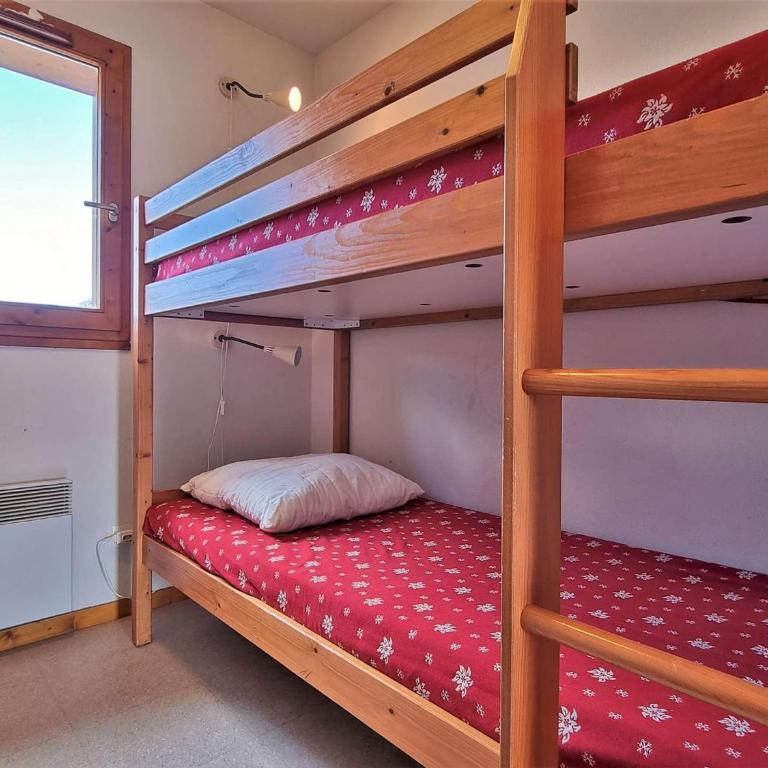 Appartement 4 pièces avec WiFi, Animaux admis, Parking gratuit proche des pistes - FR-1-525-240 - Apartment - 8