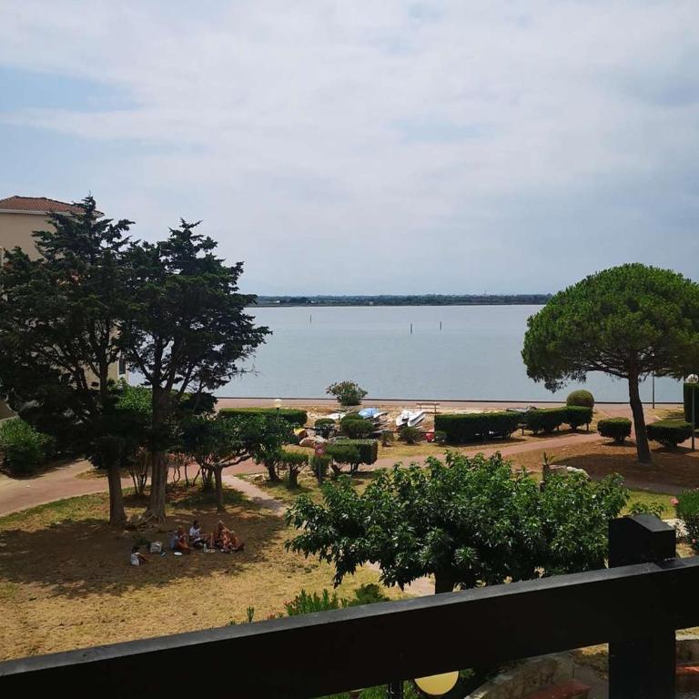 Appartement 2 Pièces avec Terrasse, Accès Piscine et Activités Sportives - 4 Couchages, Clim en Option - FR-1-195-89 - Apartment - 8