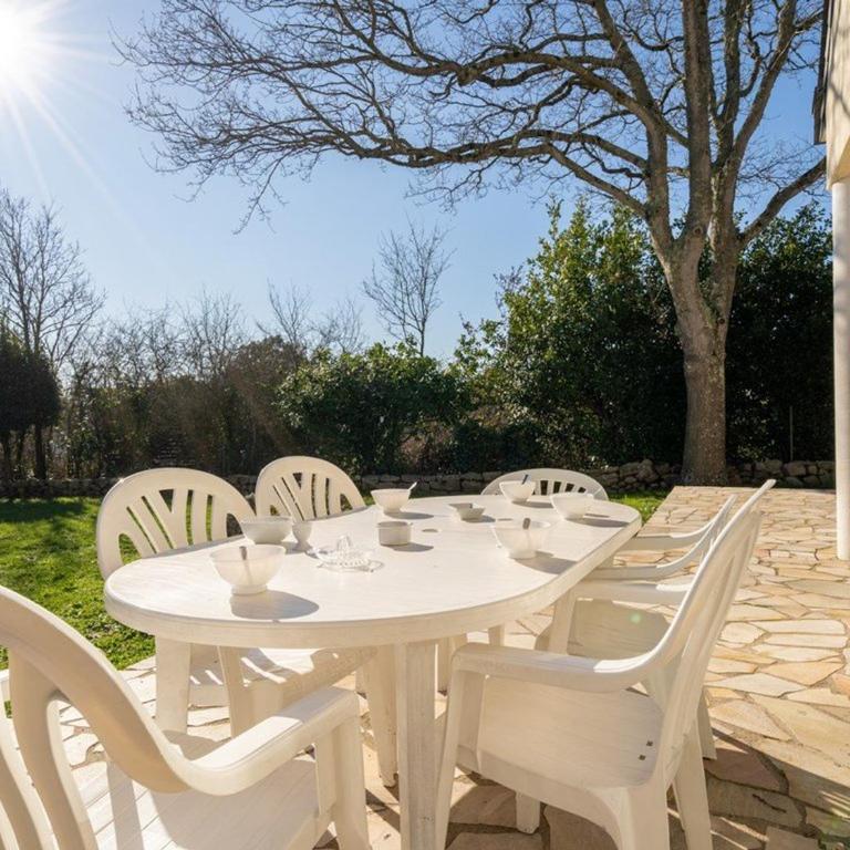 Maison spacieuse à Carnac - 8 pers, jardin clos, proche plage, Wifi, garage, petit animal accepté - FR-1-477-50 - Villa - 14