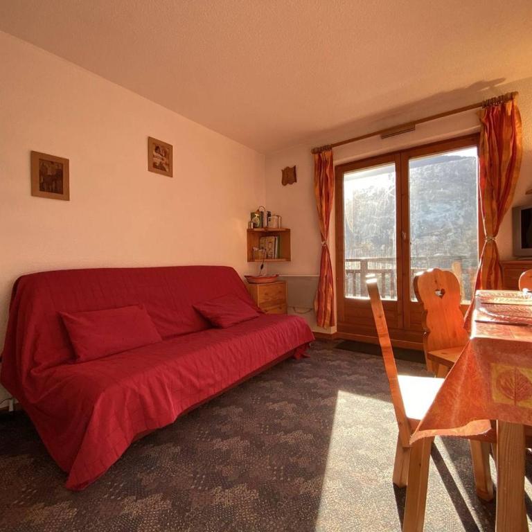 Studio cabine à Praz Sur Arly - Balcon, proche pistes et centre - 4 pers, parking, casier ski - Appartement 1 Chambre - 2