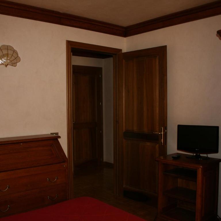 Hotel Panoramique - 2 Camere Adiacenti Matrimoniali/Doppie con Letti Singoli - 4