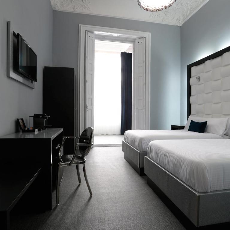 Amra Barcelona Gran Via - Classic Family Room - 3