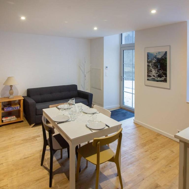 Duplex rénové 2 chambres avec wifi, cuisine équipée et local ski, en centre-ville de Cauterets - FR-1-401-179 - Appartement (6 Adultes) - 11