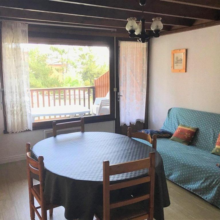 Chalet Accolé à Bolquère, 6 pers, 3 chambres, Cuisine équipée, Parking, Animaux acceptés - Chalet 3 Chambres - 1