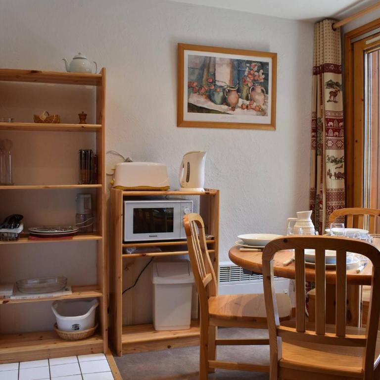 Duplex cosy 4/6 pers, proche télésiège et commerce, pkg couvert, casier à ski – Méribel - FR-1-180-554 - Apartment (6 Adults) - 2