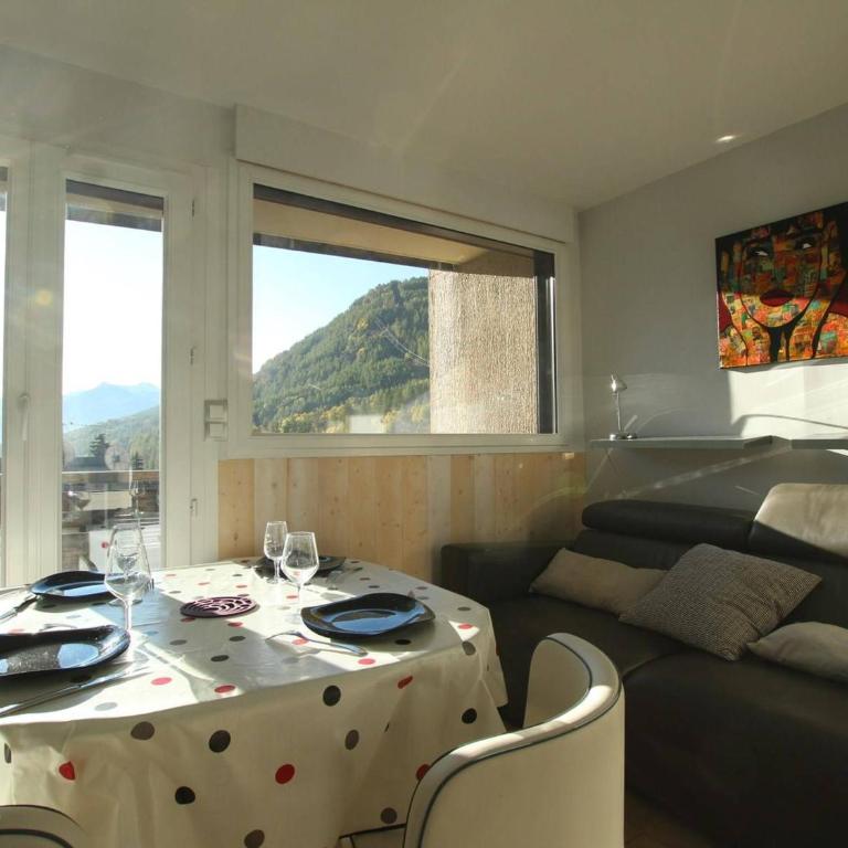 Studio rénové 4 pers à Saint-Chaffrey avec balcon, classé 3 étoiles - Appartement 1 Chambre - 2