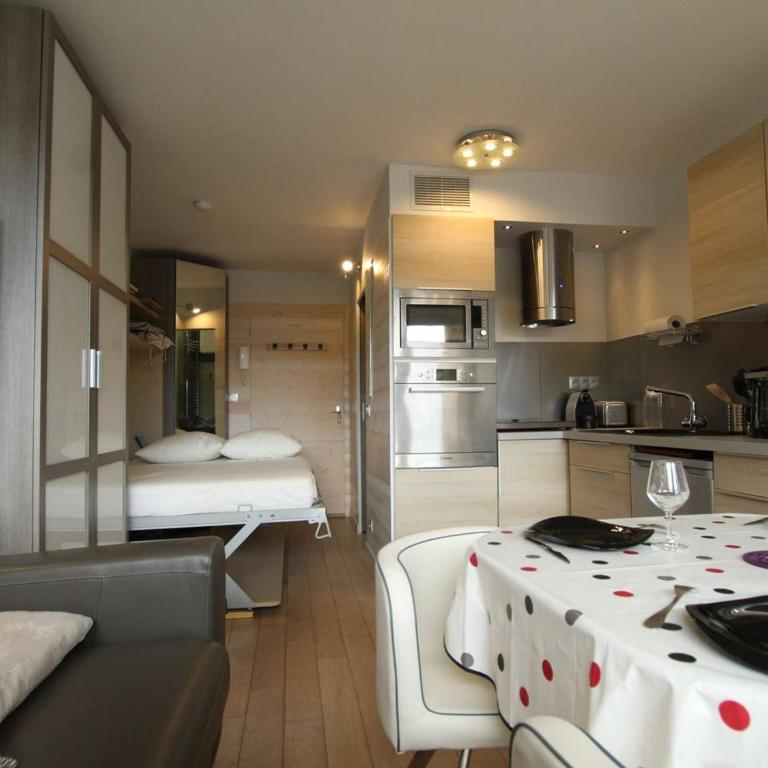 Studio rénové 4 pers à Saint-Chaffrey avec balcon, classé 3 étoiles - Appartement 1 Chambre - 3