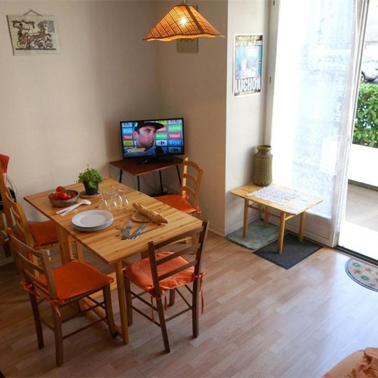 Charmant T2 RDC avec Jardinet et Parking, Proche Thermes et Commerces - FR-1-313-152 - Apartment (4 Adults) - 6