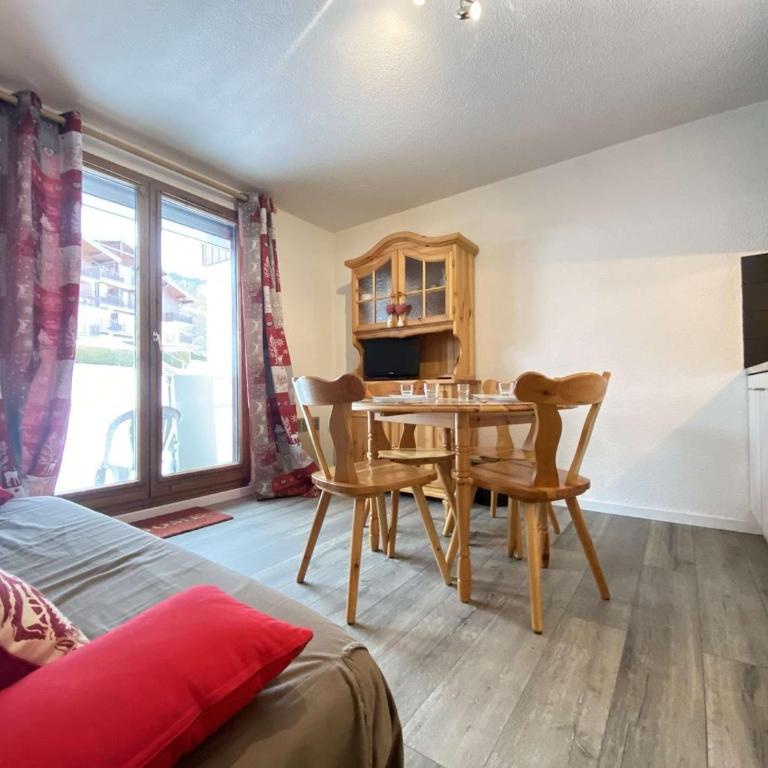 Studio Cabine au Calme avec Terrasse à Praz-sur-Arly - 4 Personnes, Parking et Casier à Ski - Appartement 1 Chambre - 1