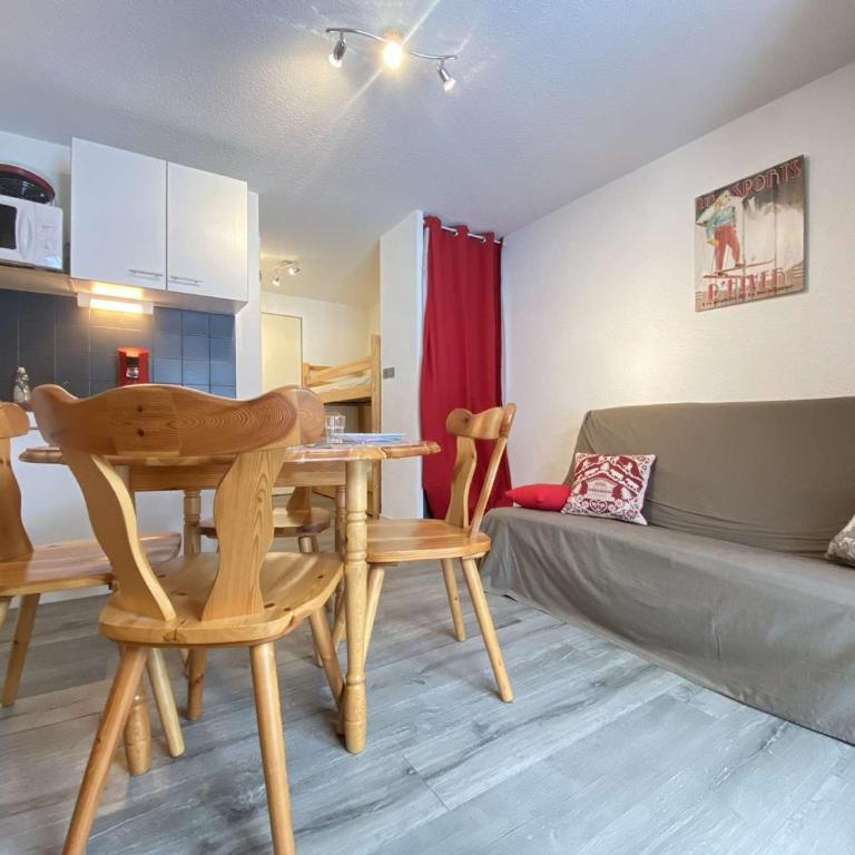 Studio Cabine au Calme avec Terrasse à Praz-sur-Arly - 4 Personnes, Parking et Casier à Ski - Appartement 1 Chambre - 2