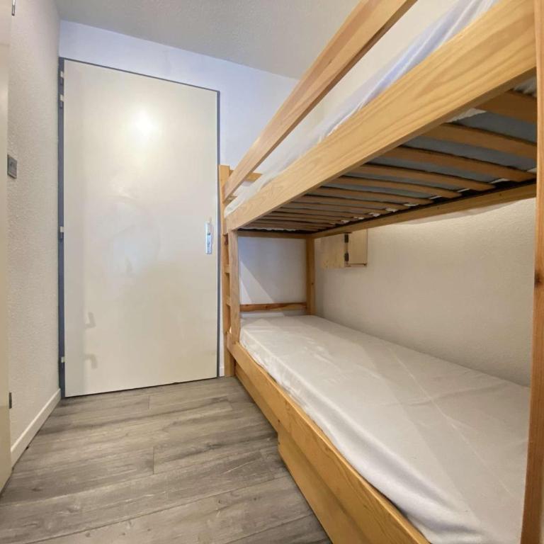 Studio Cabine au Calme avec Terrasse à Praz-sur-Arly - 4 Personnes, Parking et Casier à Ski - Appartement 1 Chambre - 8