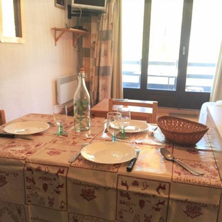 Charmant 2P, 5 couchages au pied des pistes, Risoul 1850 - Appartement 1 Chambre - 6