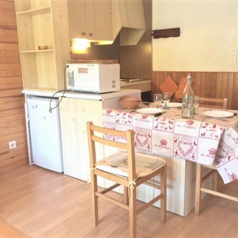 Charmant 2P, 5 couchages au pied des pistes, Risoul 1850 - Appartement 1 Chambre - 12