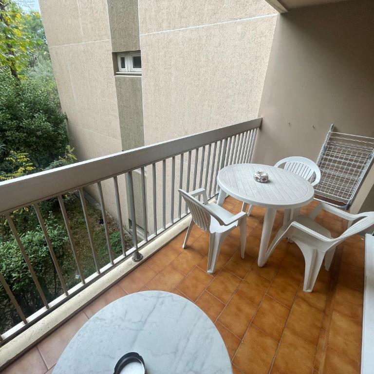 Superbe T4 spacieux tout équipé, - Three-Bedroom Apartment - 10