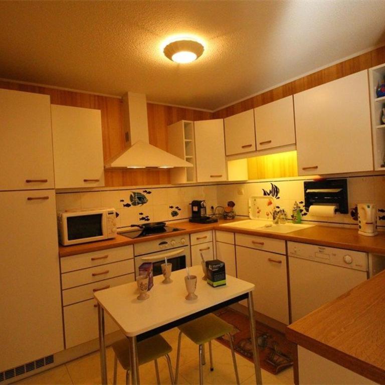 Appart. central 6/7 pers. à Bagnères-de-Luchon avec parking et animaux admis - FR-1-313-171 - Apartment (7 Erwachsene) - 6