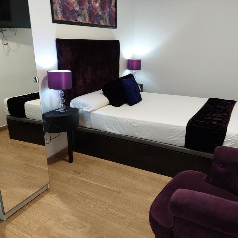 Apartamentos Rous - Solo adultos - Double Room with Private Bathroom - 1
