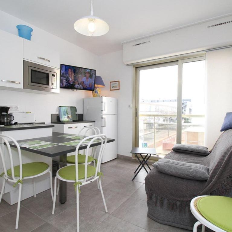 T1 Rénové près des Thermes, Parking Privé, Balaruc-les-Bains - FR-1-553-125 - Appartement (4 Adultes) - 1