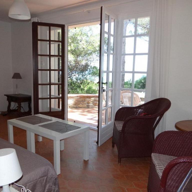 Villa climatisée 2 chambres avec vue sur la mer et parking à Cavalaire-sur-Mer - FR-1-100-199 - Villa - 12