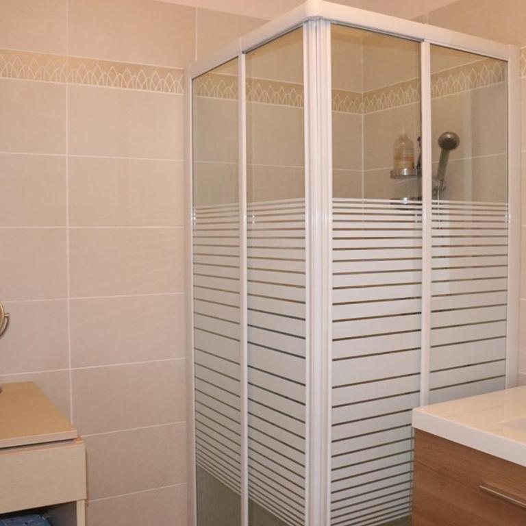 Appartement climatisé avec 2 chambres, terrasse et garage à Cavalaire-sur-Mer - FR-1-100-218 - Appartement (6 Adultes) - 13
