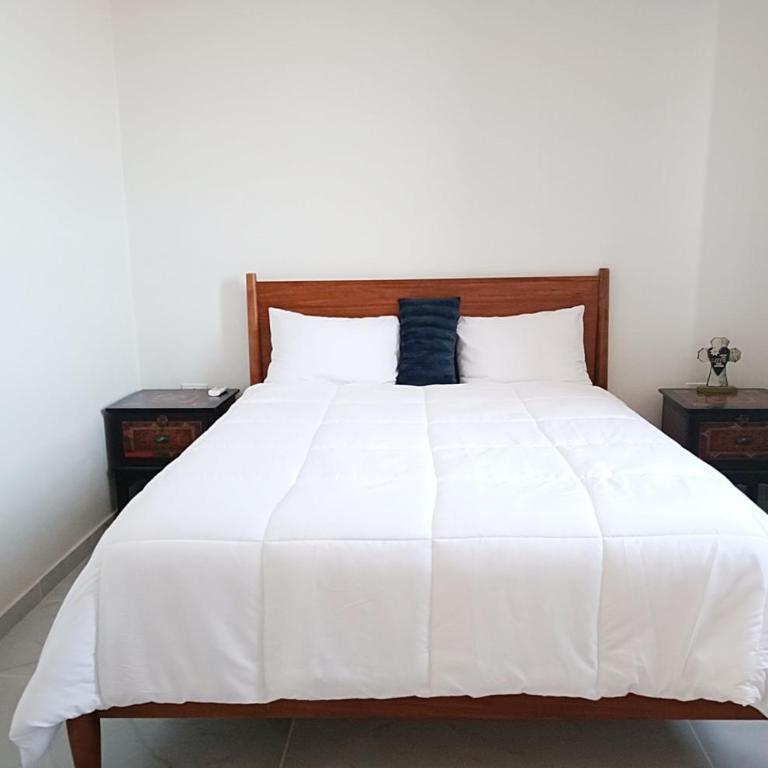 New Town Condo Casamar 1 near the beach. - Apartamento de 2 dormitorios - 8