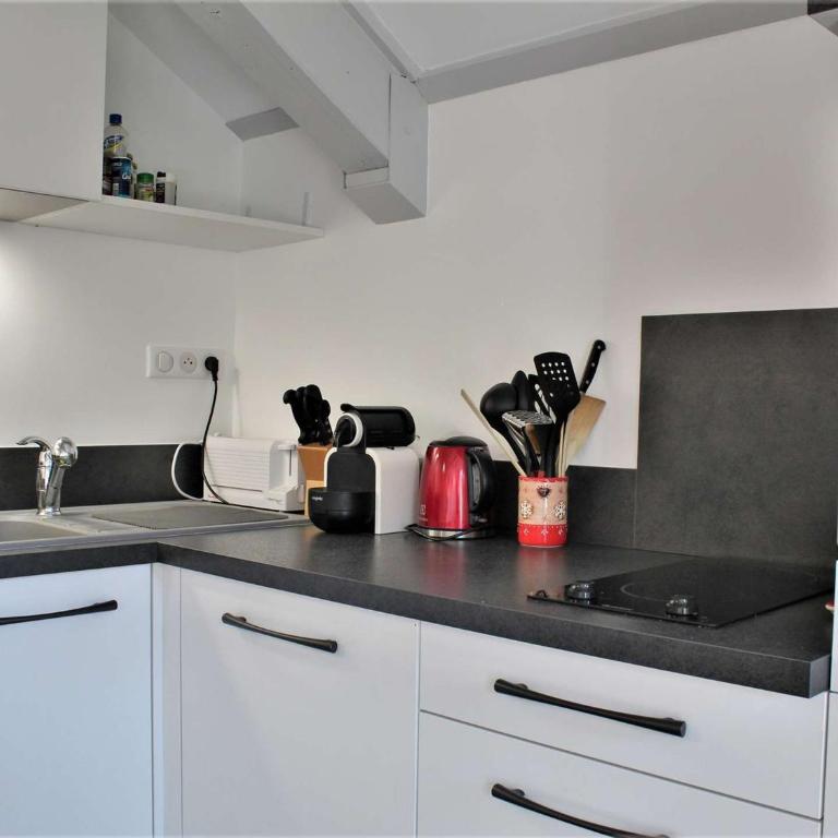 Studio rénové, mezzanine, 6 pers, balcon, proche téléski - Appartement 1 Chambre - 9