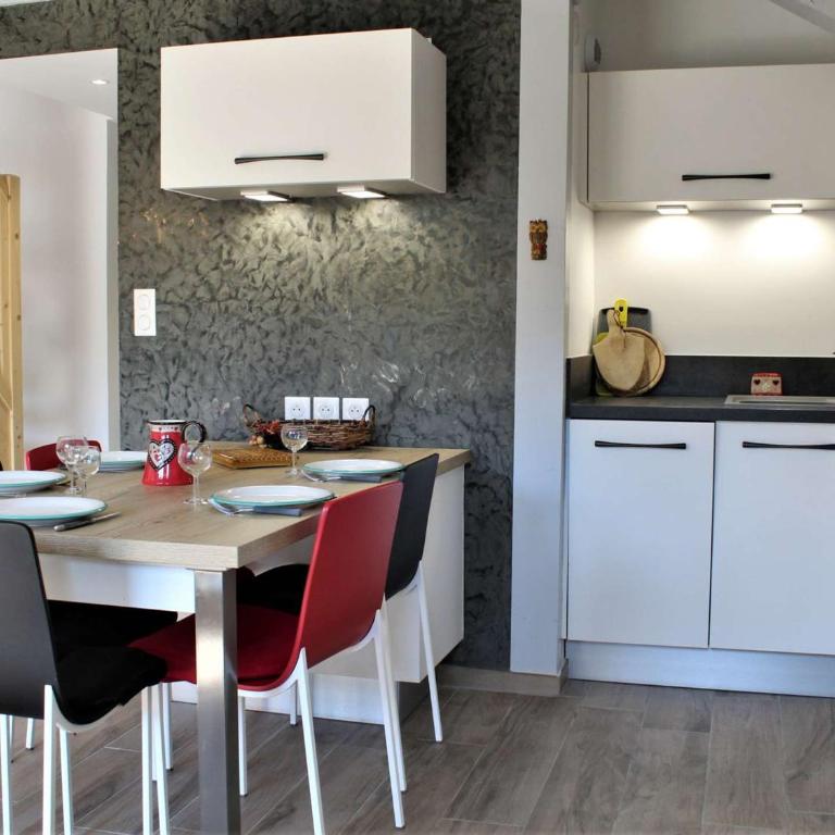 Studio rénové, mezzanine, 6 pers, balcon, proche téléski - Appartement 1 Chambre - 10