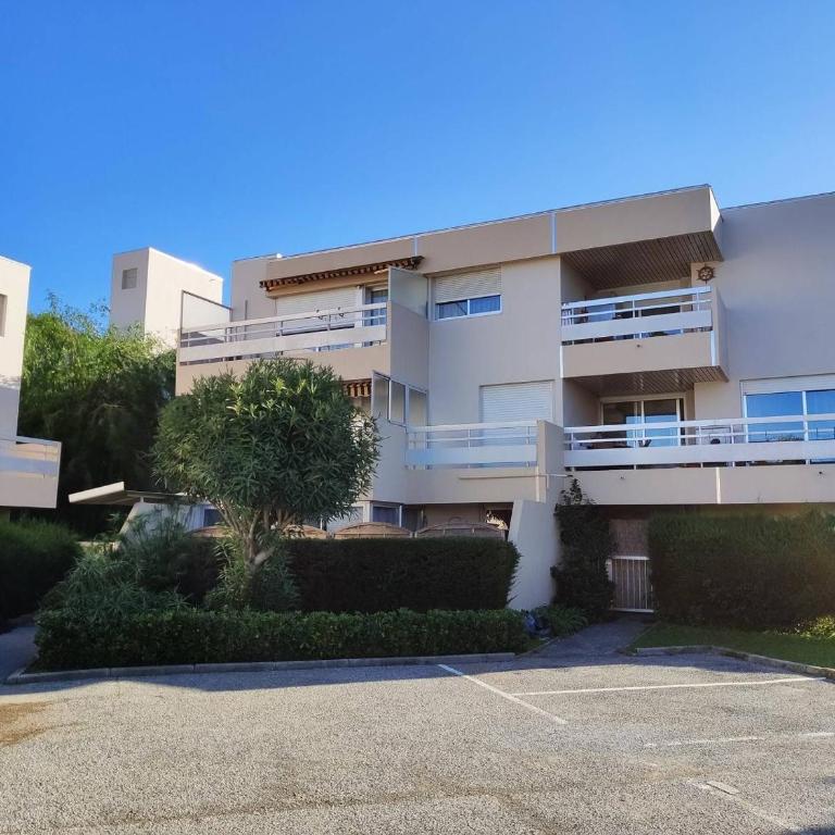 Studio pour 4 avec Terrasse ensoleillée, Parking privatif, à 250m des plages à Antibes - FR-1-252-153 - Apartment (3 Erwachsene) - 2