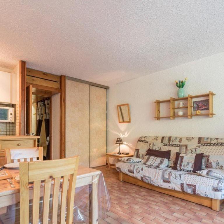 Studio chaleureux avec balcon à Serre-Chevalier, parking et casier à ski – 4 personnes - Appartement 1 Chambre - 8