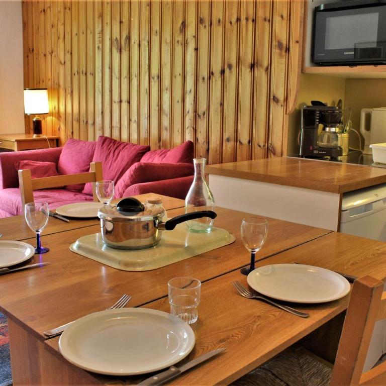 Appartement cosy 2 pièces, 6 couchages, pied des pistes, Risoul 1850 - Appartement 1 Chambre - 3