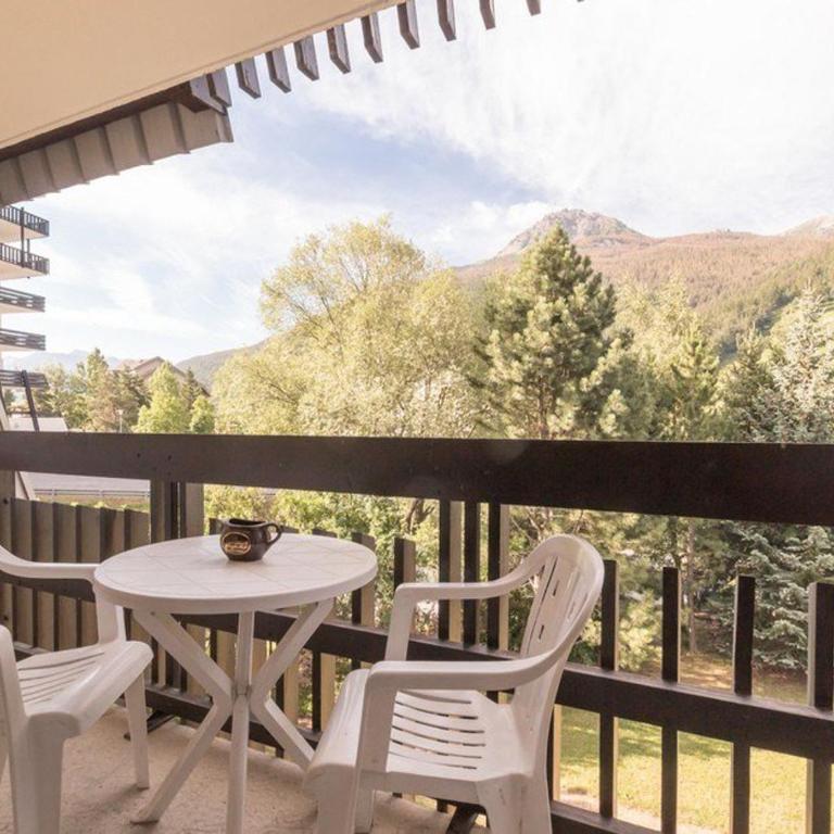 Séjour cosy à Serre-Chevalier : Appart 4 pers, équipé, prox. pistes, parking inclus, services optionnels - FR-1-330E-1 - Appartement (4 Adultes) - 4