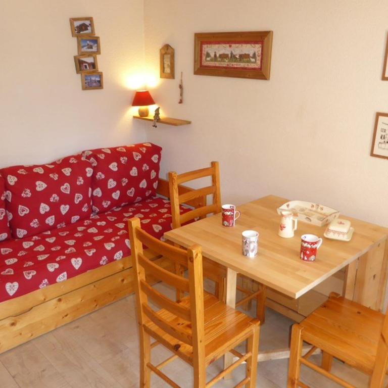 Charmant appart rénové 4 pers, balcon sud, plein centre, proche ski et piscine! - Appartement 1 Chambre - 3