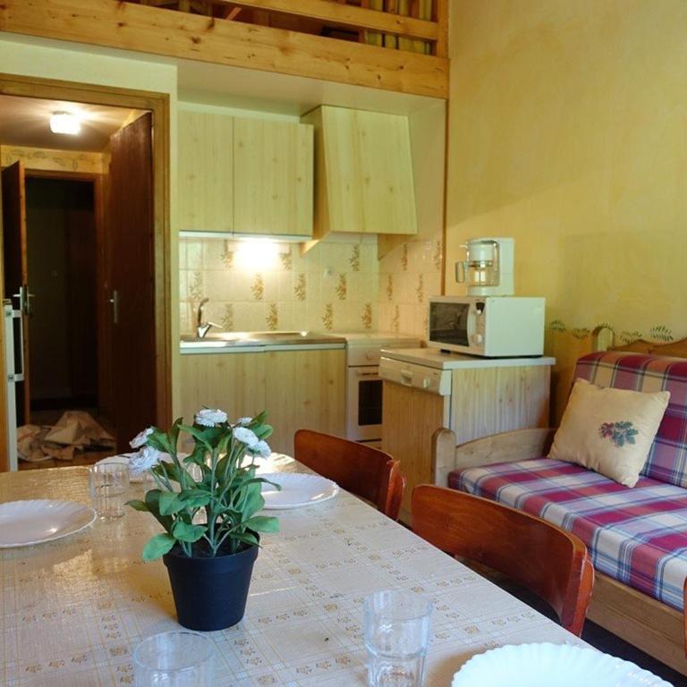Appartement 7 personnes au pied des pistes avec parking à Arêches-Beaufort - Appartement 2 Chambres - 1