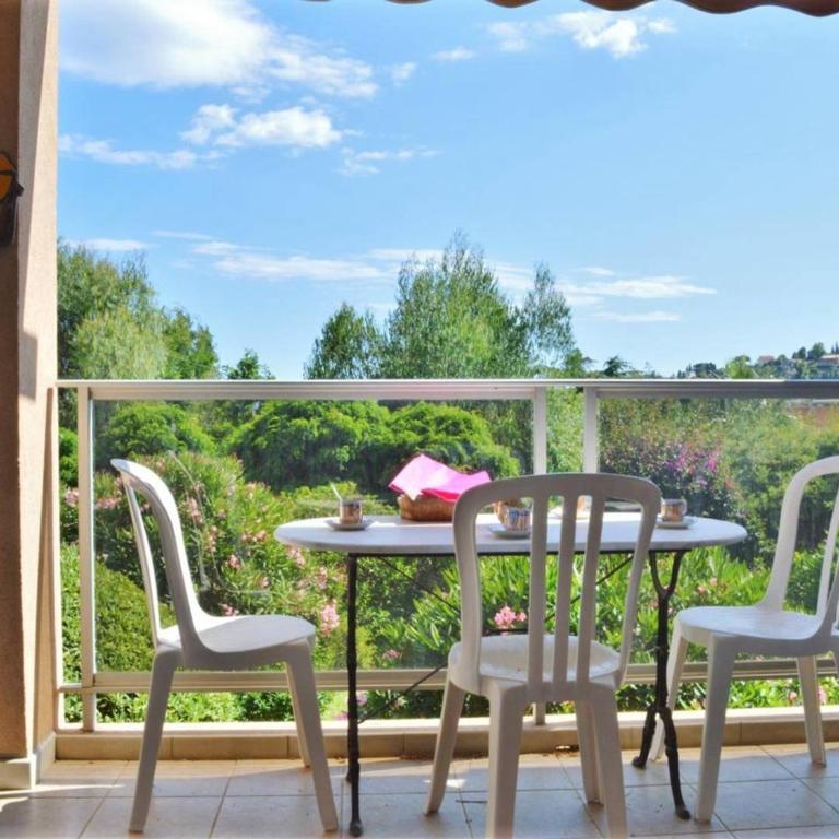 Appartement T2 avec Terrasse Sud, Climatisé, à Proximité Plage - Le Lavandou - FR-1-251-295 - Appartement (4 Adultes) - 1